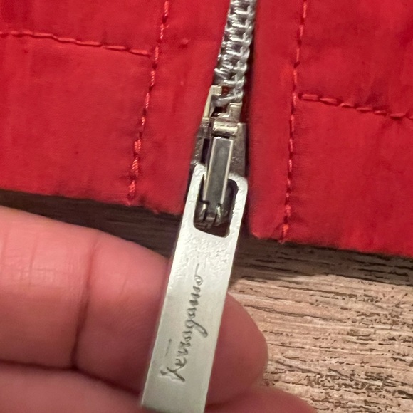 SALVATORE FERRAGAMO red detachable hood parka with pockets and cinched waist. - Picture 4 of 10